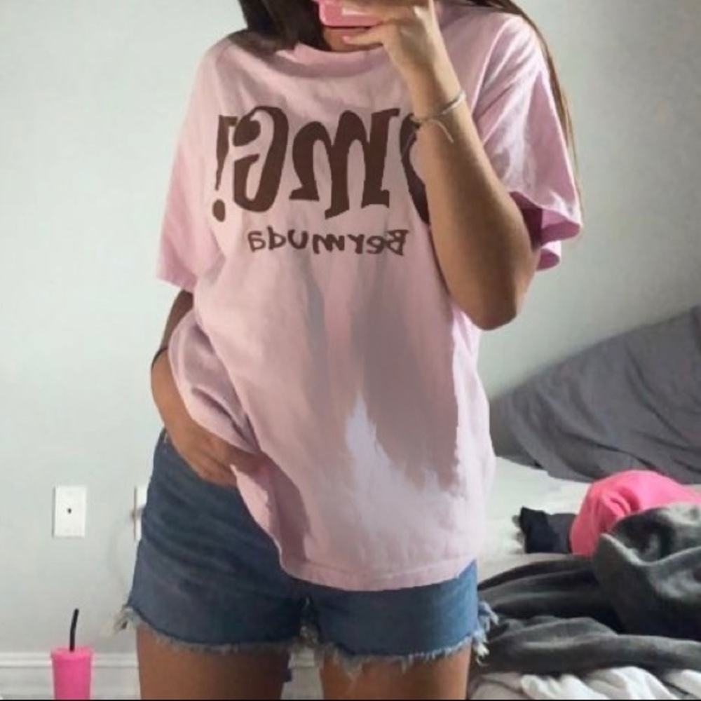 “OMG!” Bermuda tee!